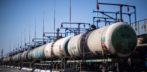 股票配资炒股 特朗普制裁俄罗斯的方式, 是让中国和印度付出代价